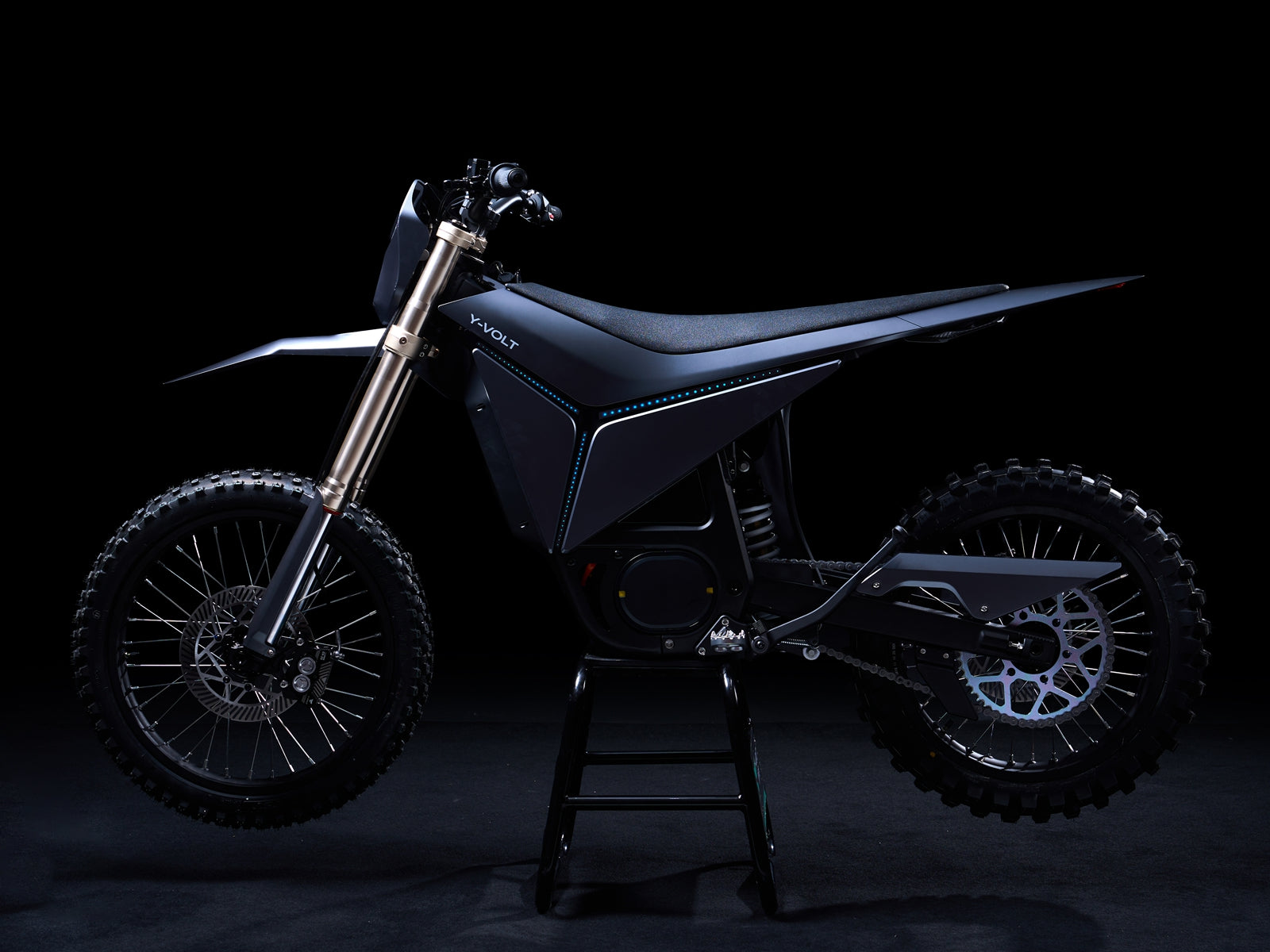 Moto de trilha elétrica SURGE V preta